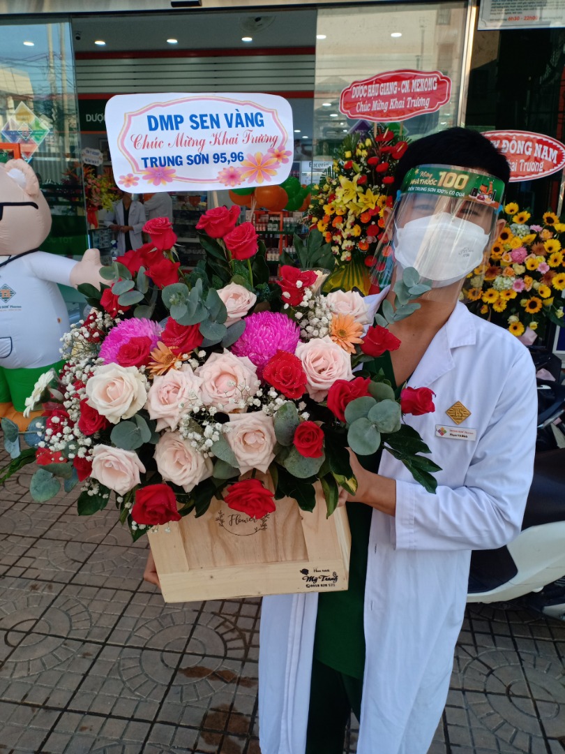 Công ty DMP Sen Vàng chúc mừng Hệ thống nhà thuốc Trung Sơn Pharma khai trương 2 chi nhánh: